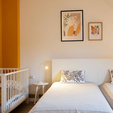 Big Flat With Fresh Renovation, Free Parking, Sonyps, Netflix Apartman Duisburg Kültér fotó