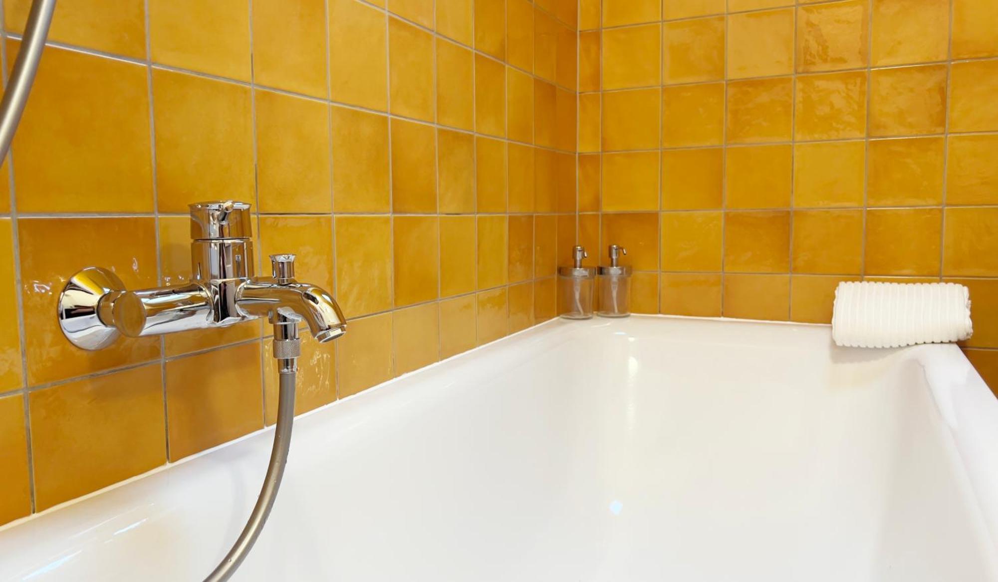 Big Flat With Fresh Renovation, Free Parking, Sonyps, Netflix Apartman Duisburg Kültér fotó