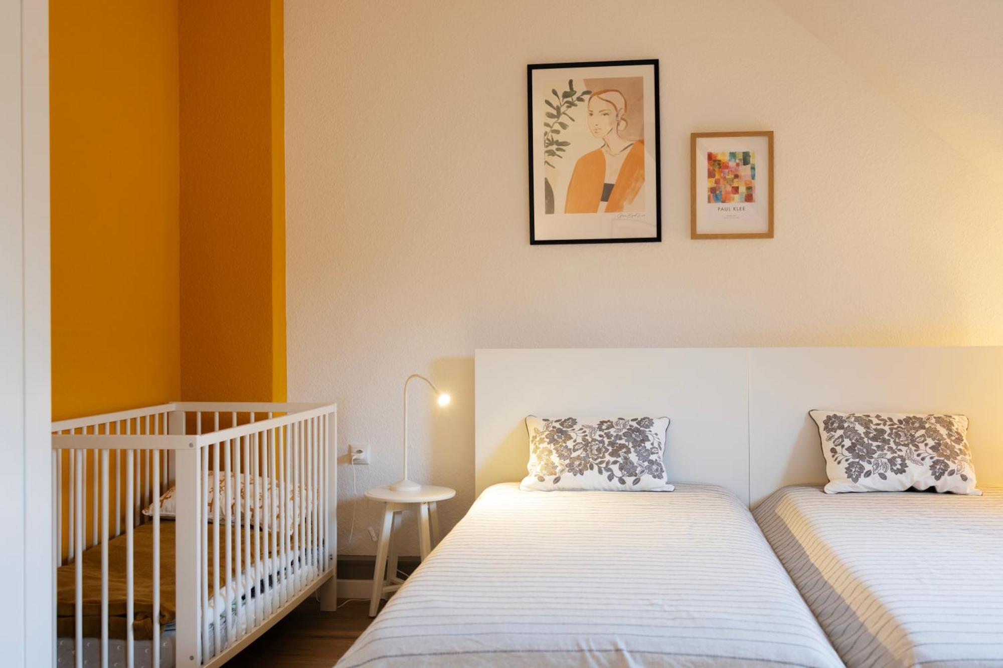 Big Flat With Fresh Renovation, Free Parking, Sonyps, Netflix Apartman Duisburg Kültér fotó